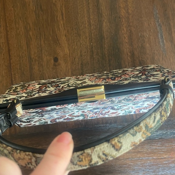 Vintage Tapestry Snap Bag Purse - Picture 3 of 10
